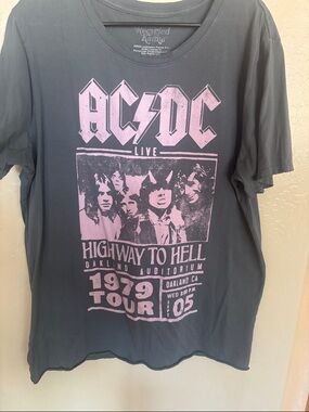 AC/DC Women’s Short Sleeve Graphic Tee Grey with Pink Print